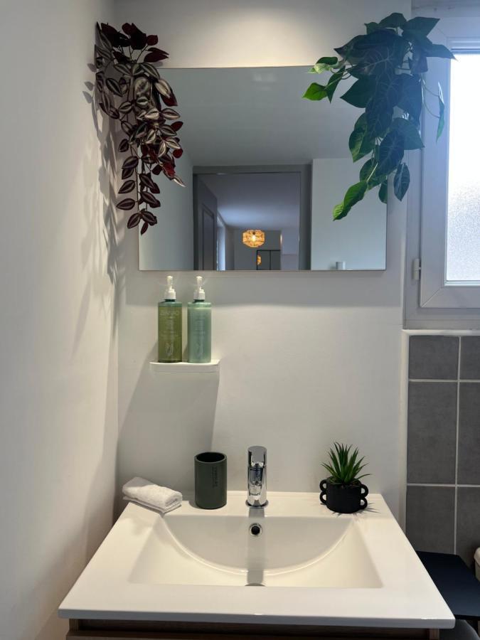 Le Cocon Moulinois, Proche Gare Avec Services By Primo C0Nciergerie Appartement Moulins  Buitenkant foto